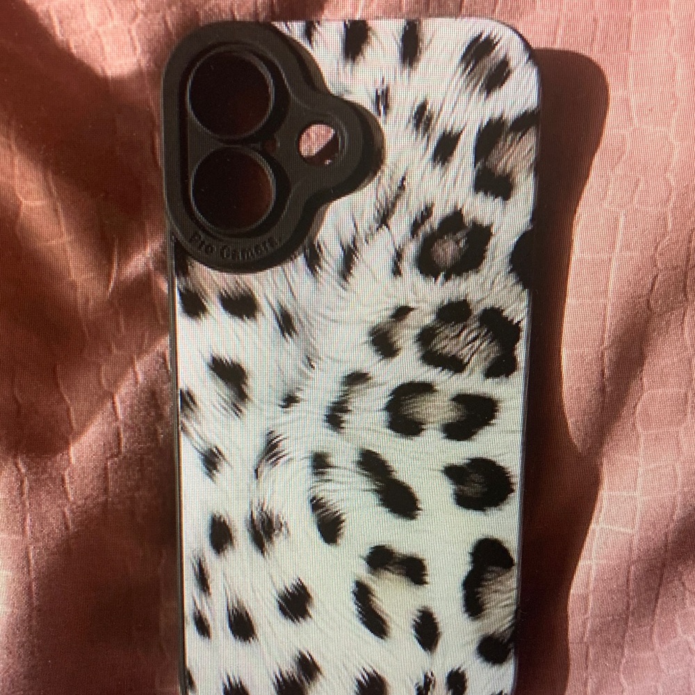 SHEIN Black and White Animal Print Phone Case